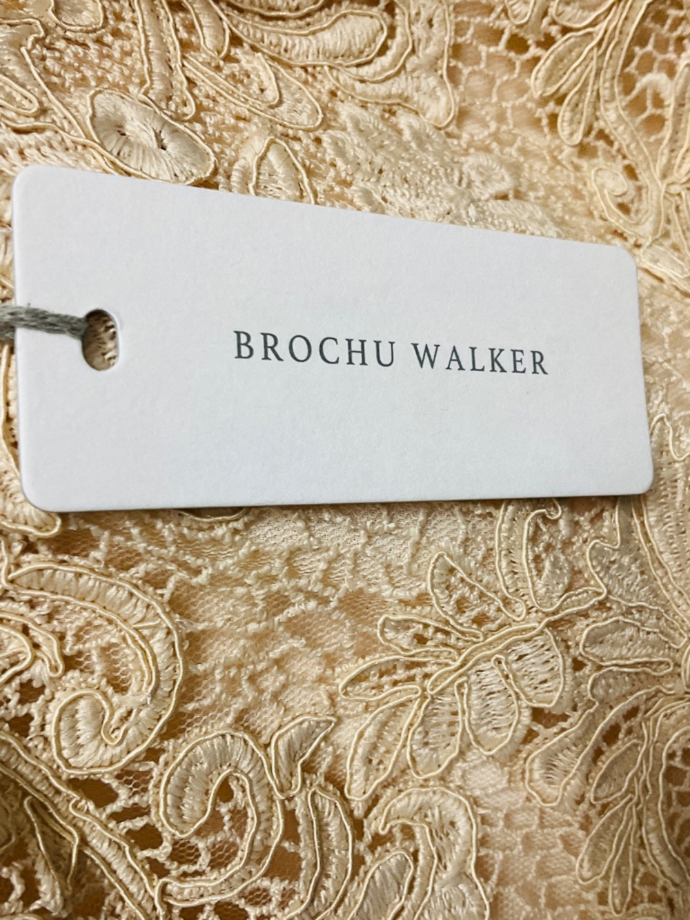 BROCHU WALKER BUFF BEIGE MARA LACE MIDI SKIRT - Picture 5 of 6